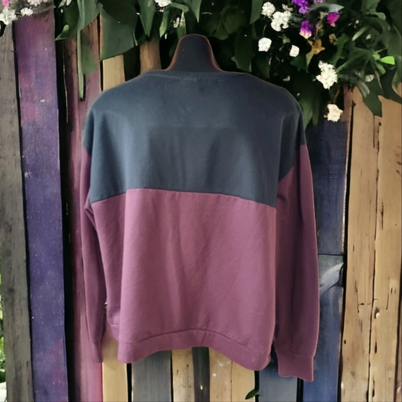 Harry Potter Glitter Sweatshirt - Picture 2 of 7